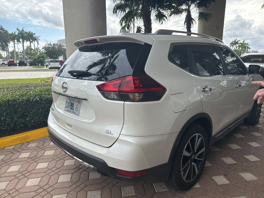 Used 2018 Nissan Rogue SL w/ Premium Package image 7