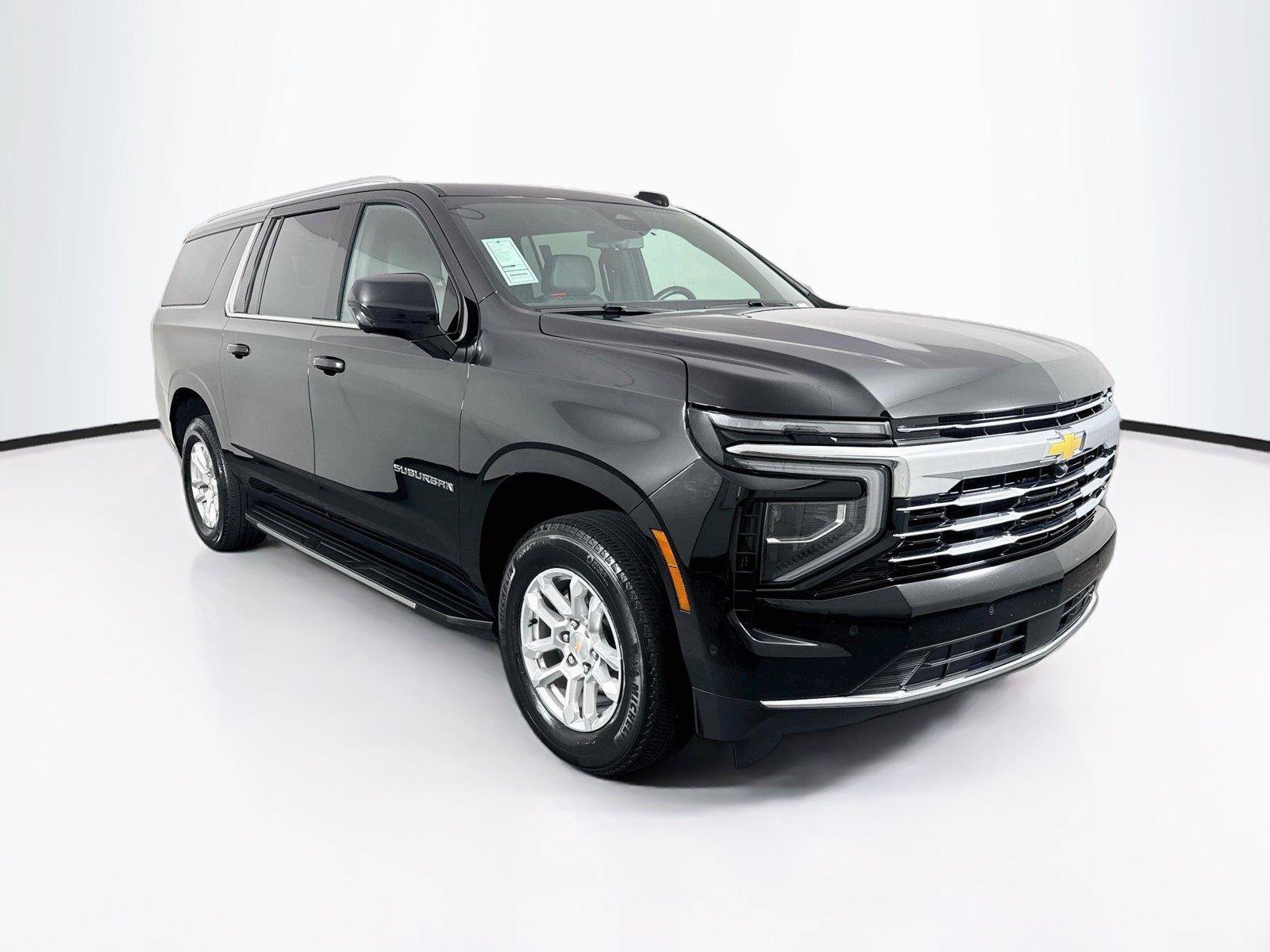Used 2025 Chevrolet Suburban LT AWD/4WD image 10