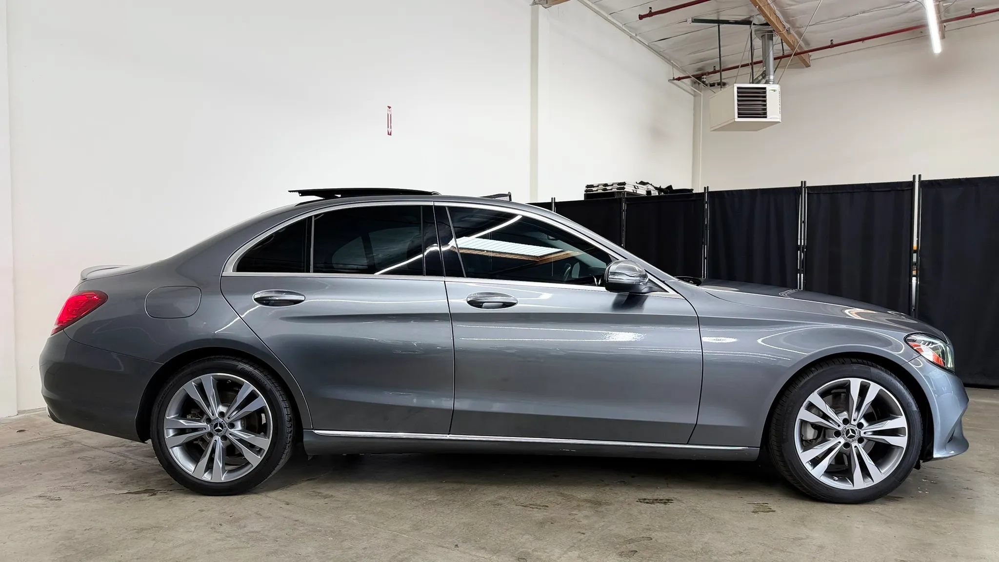 Used 2020 Mercedes-Benz C 300 Sedan image 5