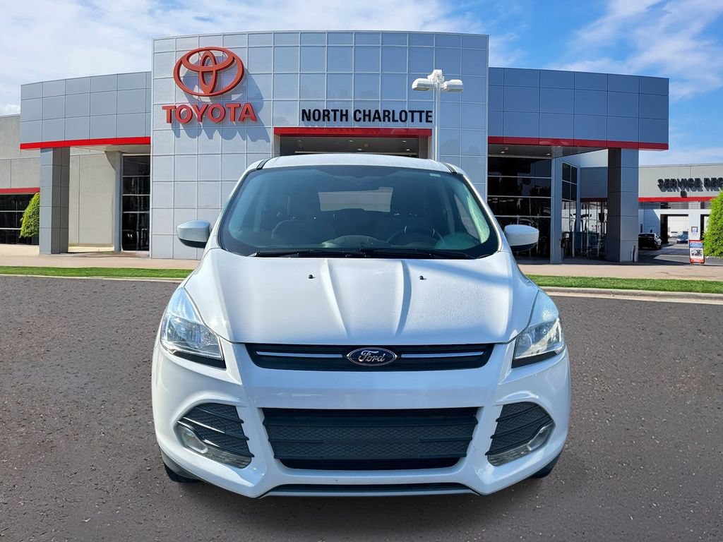 Used 2014 Ford Escape SE FWD image 2