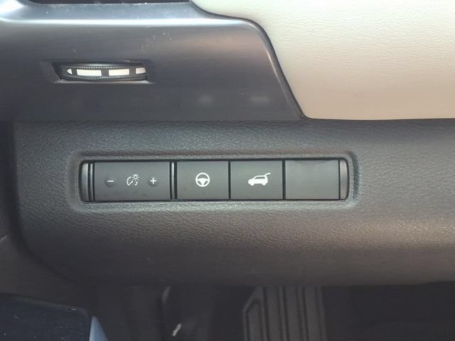 Used 2023 Nissan Pathfinder SL w/ Black Appearance Package FWD image 22