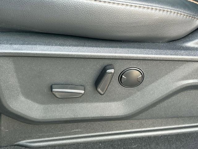 Used 2025 Ford F350 Lariat w/ Lariat Ultimate Package image 31