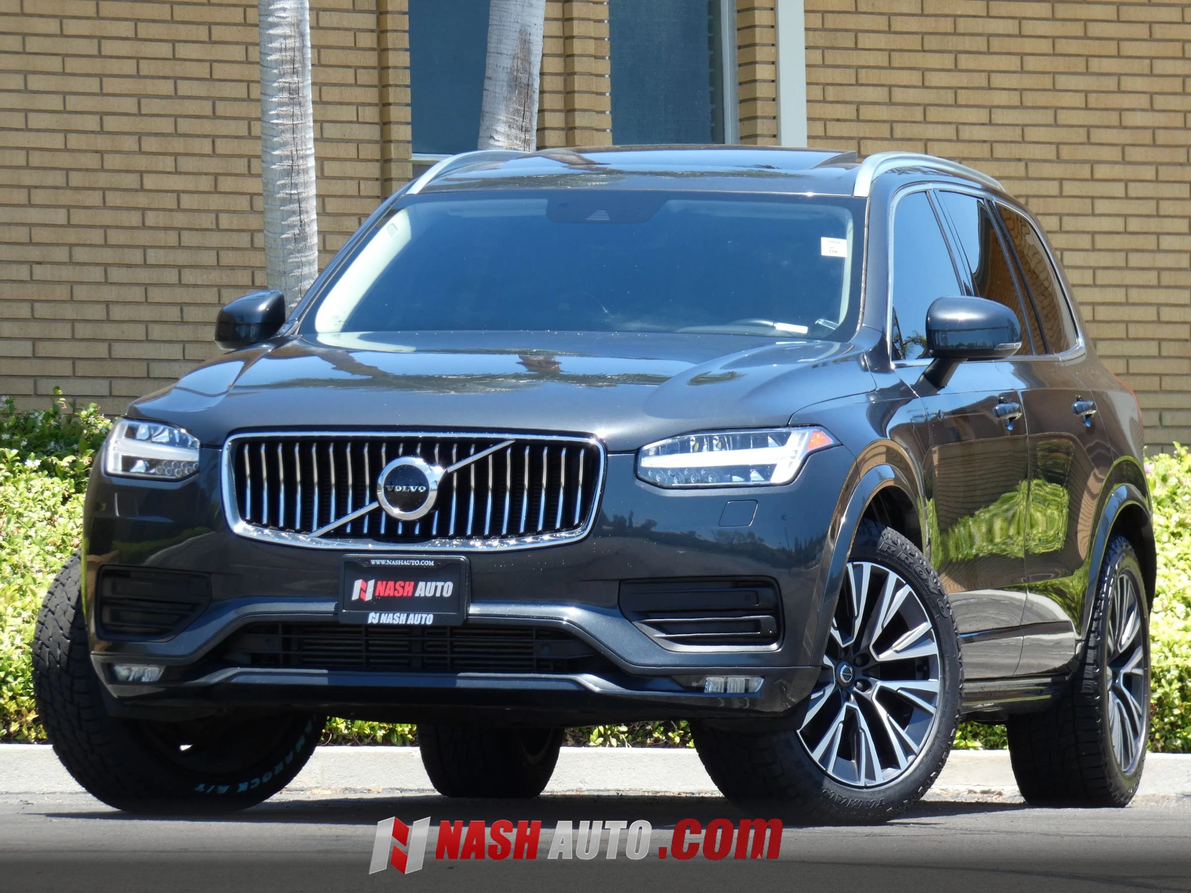 Used 2022 Volvo XC90 T5 Momentum w/ Climate Package AWD/4WD image 4