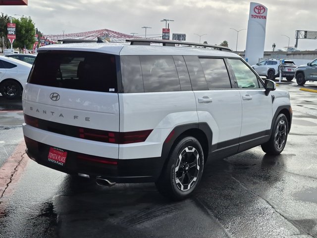 Used 2026 Hyundai Santa Fe SEL FWD image 9
