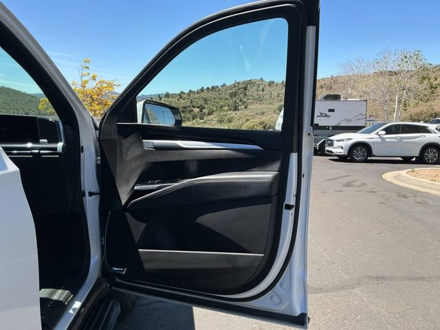 Used 2025 Cadillac Escalade Sport w/ LPO, ONYX Package AWD/4WD image 22