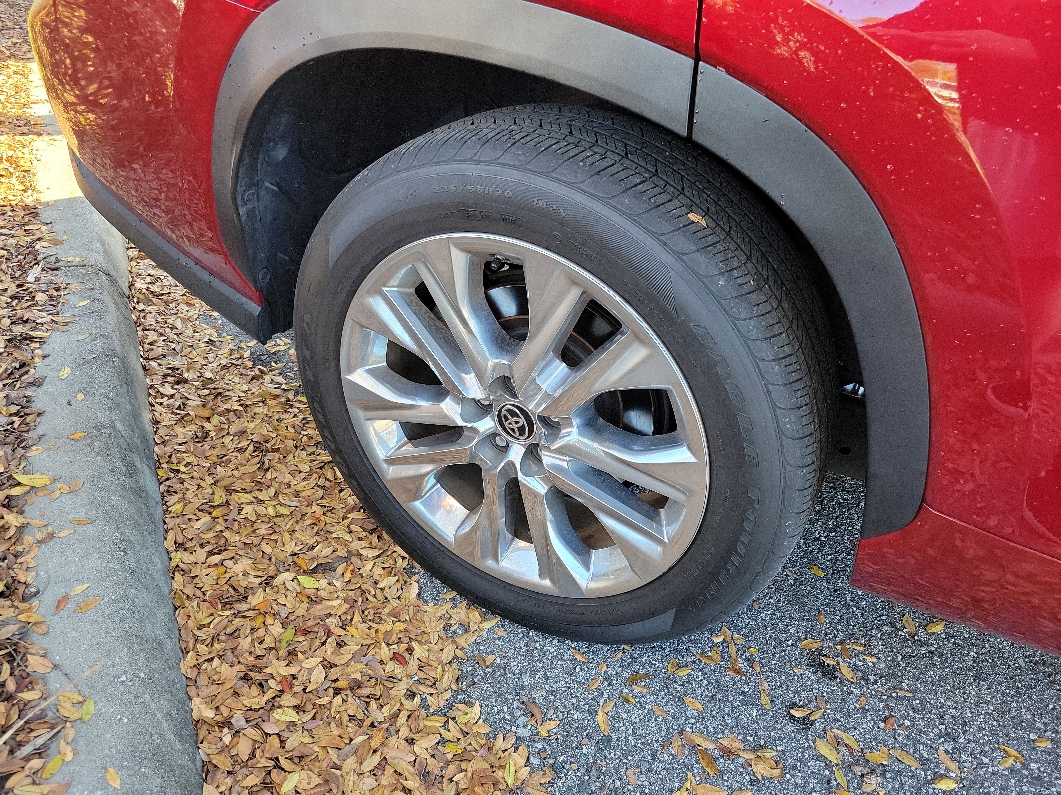 Used 2023 Toyota Highlander Limited image 13