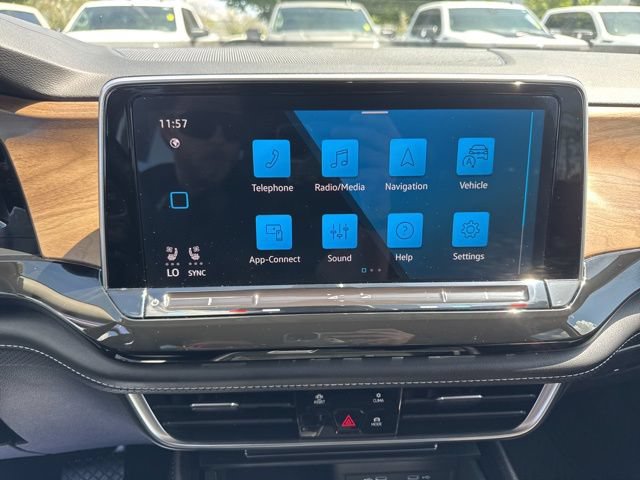 Used 2024 Volkswagen Atlas SE AWD/4WD image 25