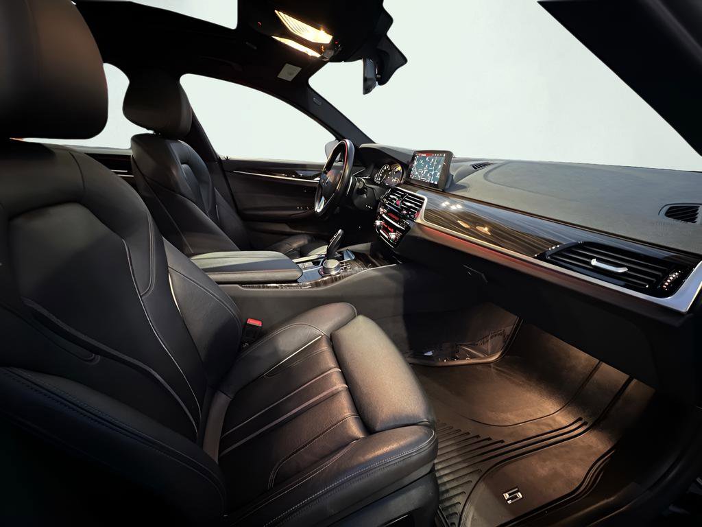 Used 2018 BMW 540i xDrive 540i xDrive image 27