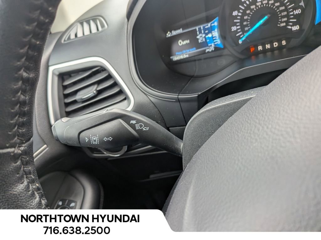 Used 2023 Ford Edge SEL image 25