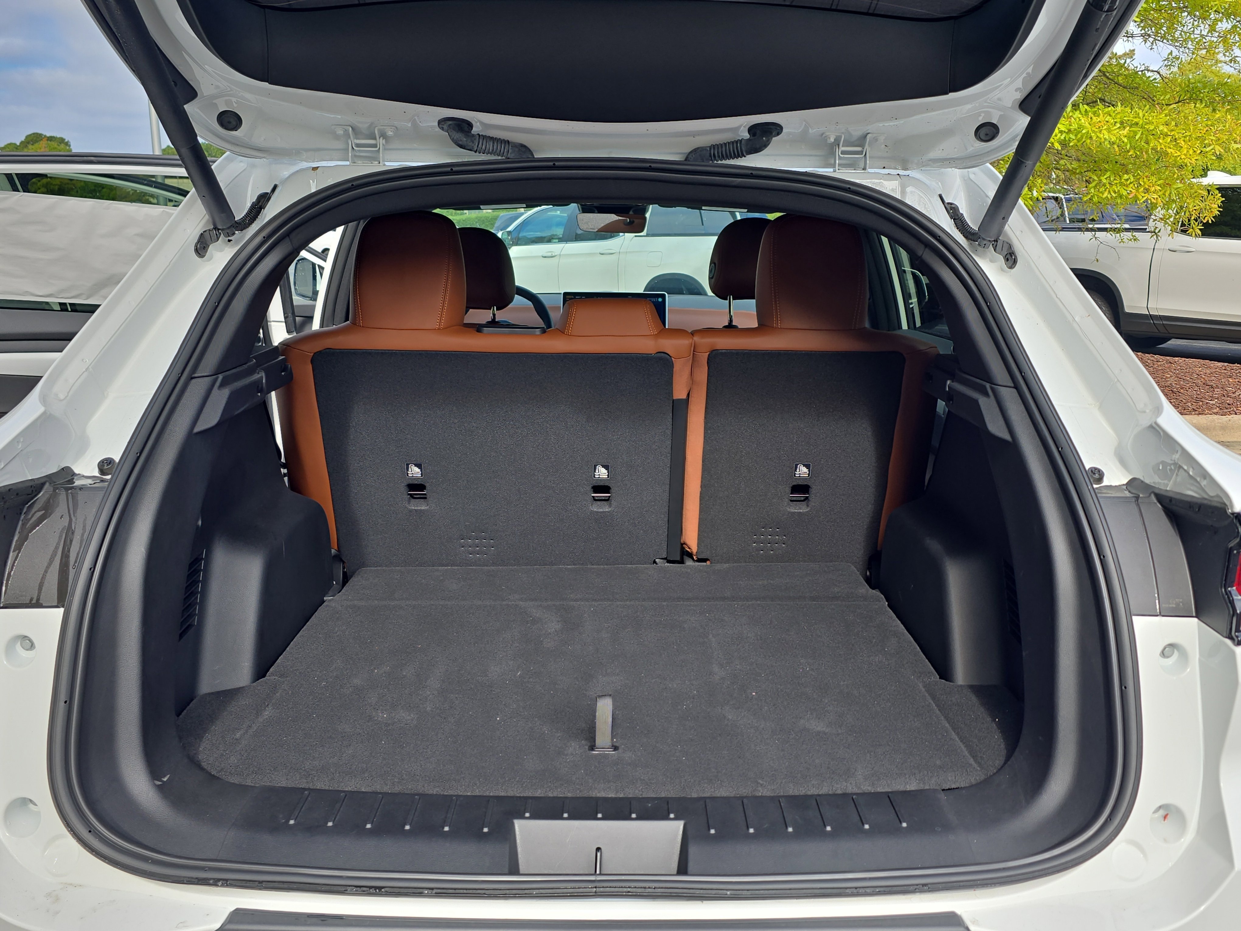 New 2025 VinFast VF 8 Plus image 12