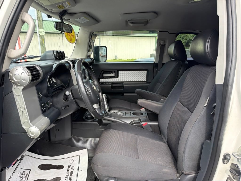 Used 2008 Toyota FJ Cruiser 4WD image 9