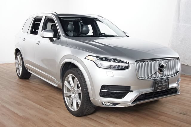 Used 2017 Volvo XC90 T6 Inscription w/ Vision Package AWD/4WD image 3