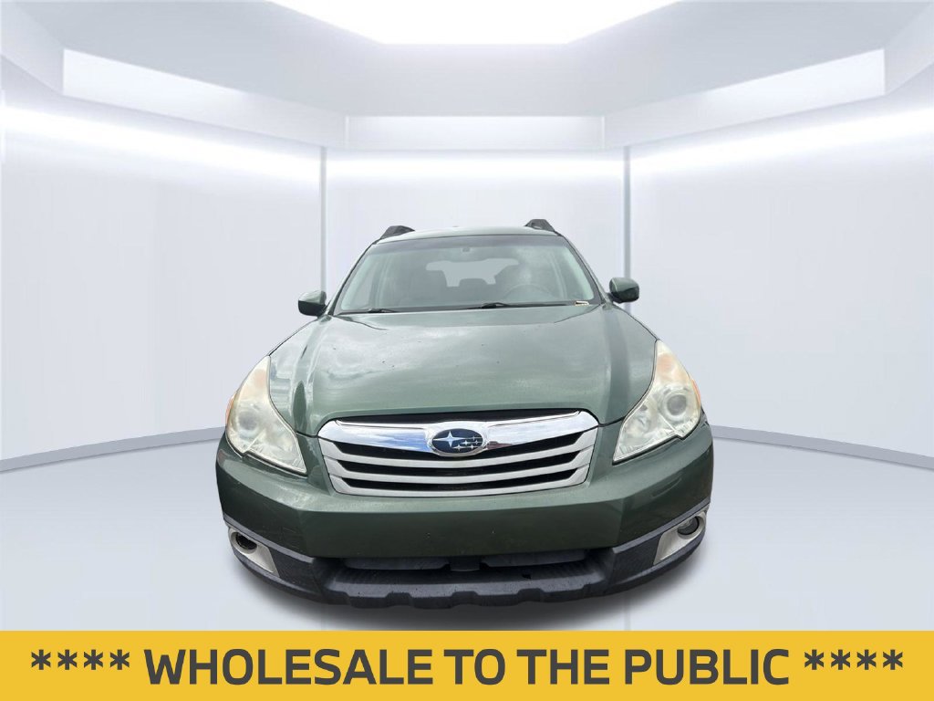 Used 2011 Subaru Outback 2.5i Premium w/ All-Weather Pkg AWD/4WD image 2