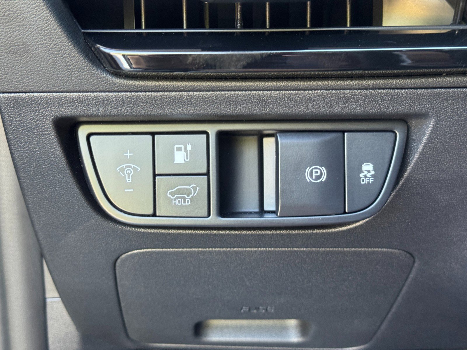 Used 2023 Kia EV6 Wind w/ Wind Technology Package image 18