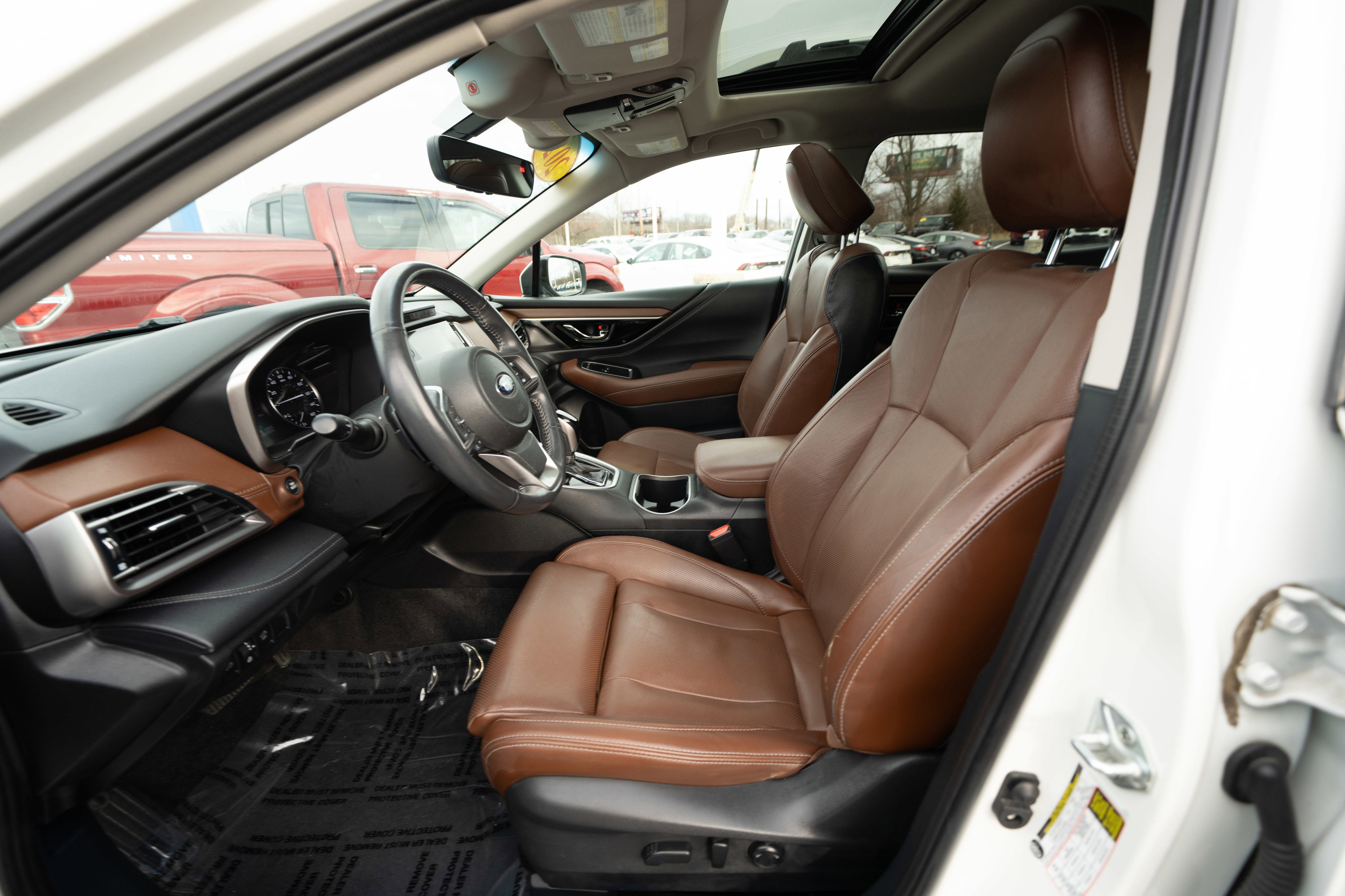 Used 2021 Subaru Outback Touring w/ Popular Package #2 image 9