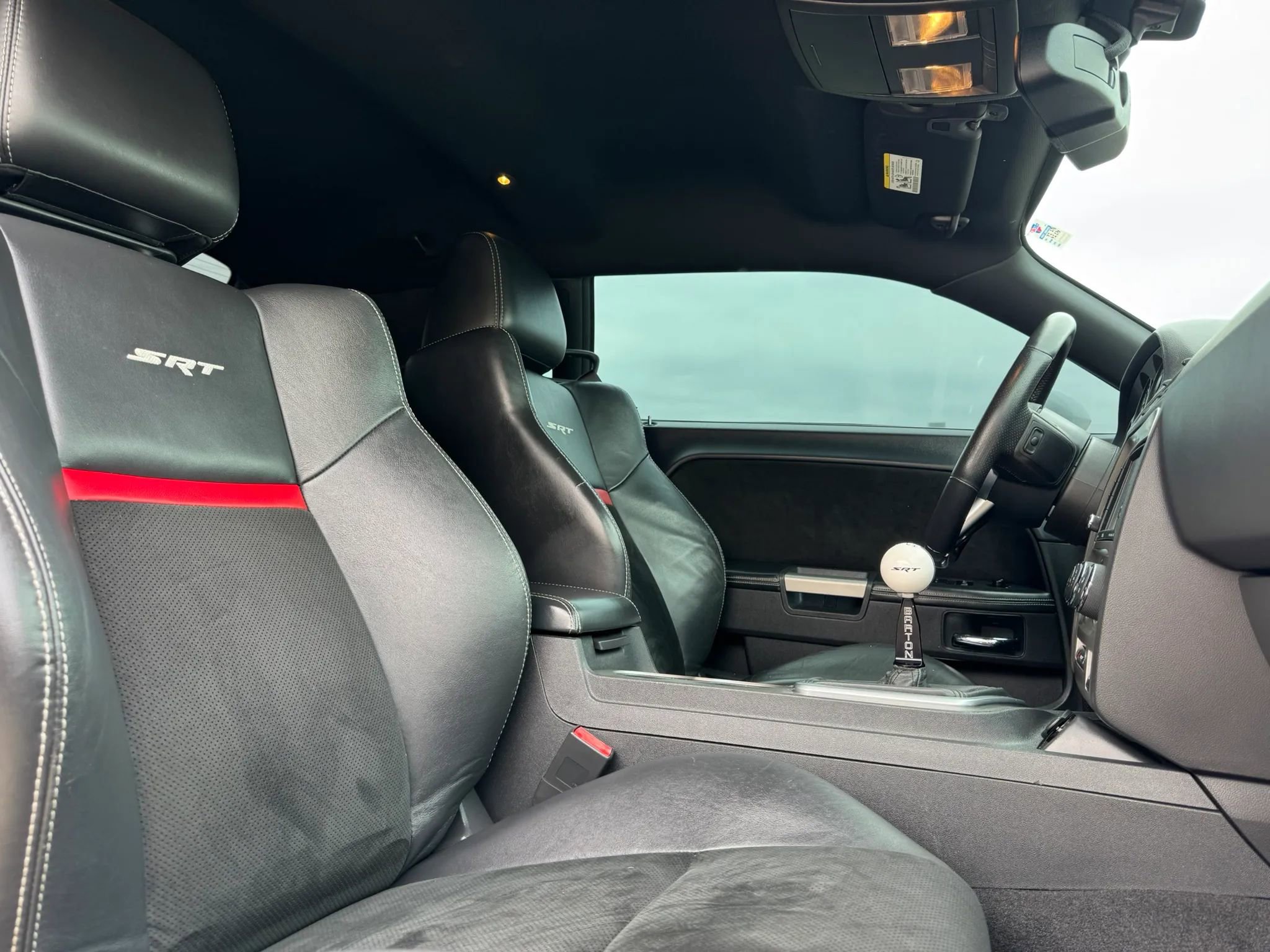 Used 2012 Dodge Challenger SRT8 RWD image 21