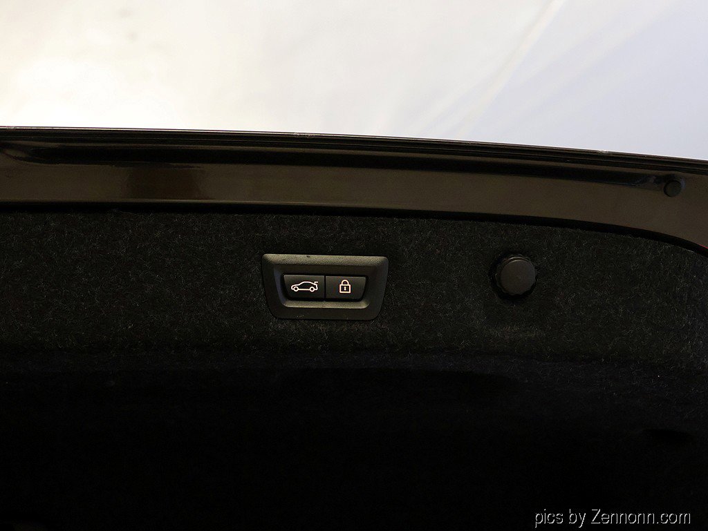 Certified 2023 BMW 530e 530e w/ M Sport Package image 31