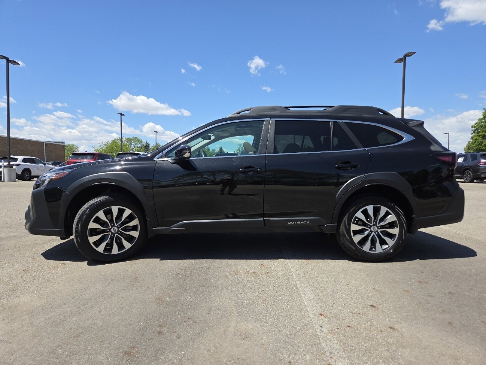 Used 2024 Subaru Outback Limited AWD/4WD image 19