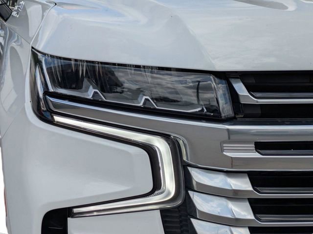 Used 2021 Chevrolet Suburban High Country image 10