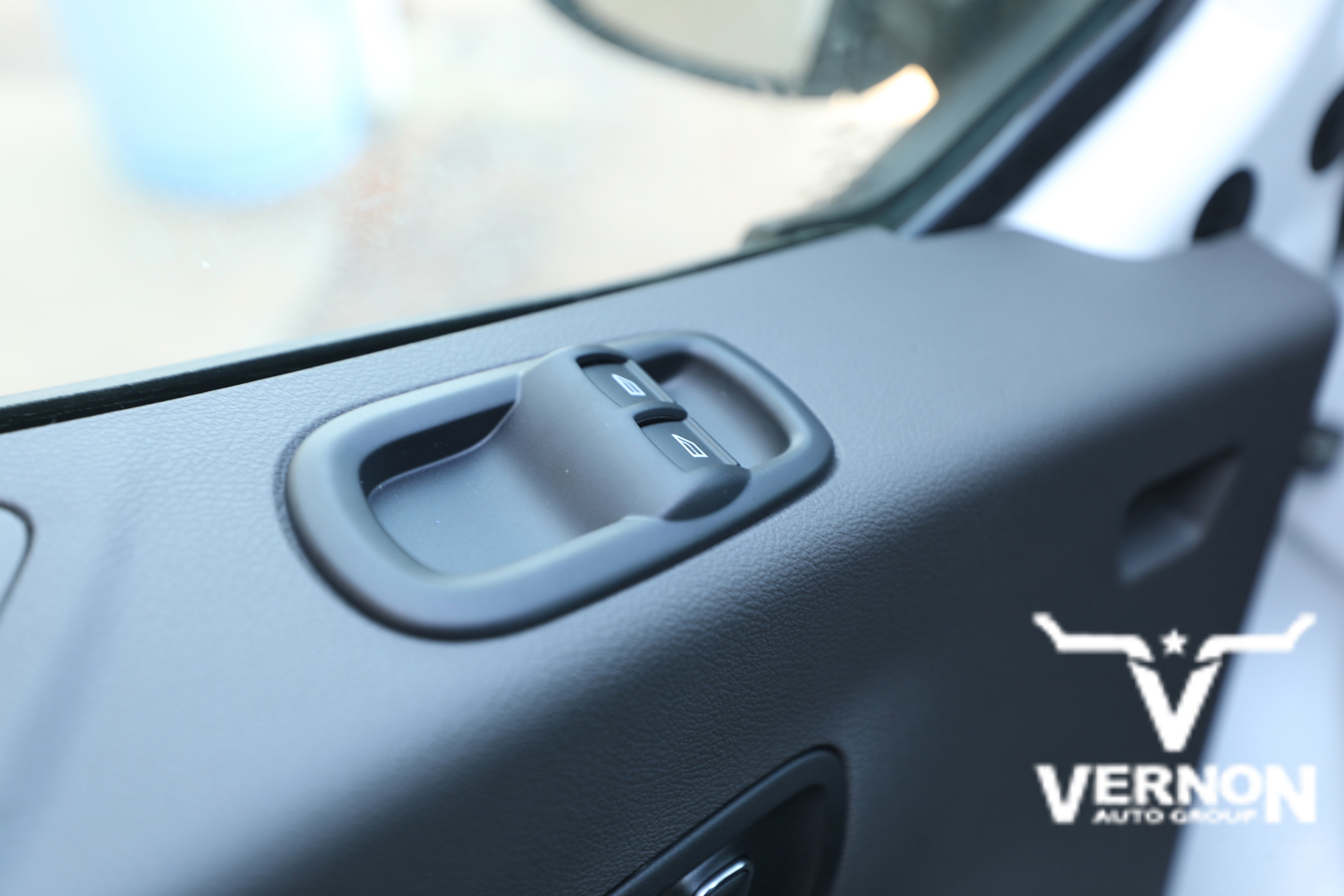 New 2025 Ford Transit 250 148 Medium Roof w/ Load Area Protection Package image 15