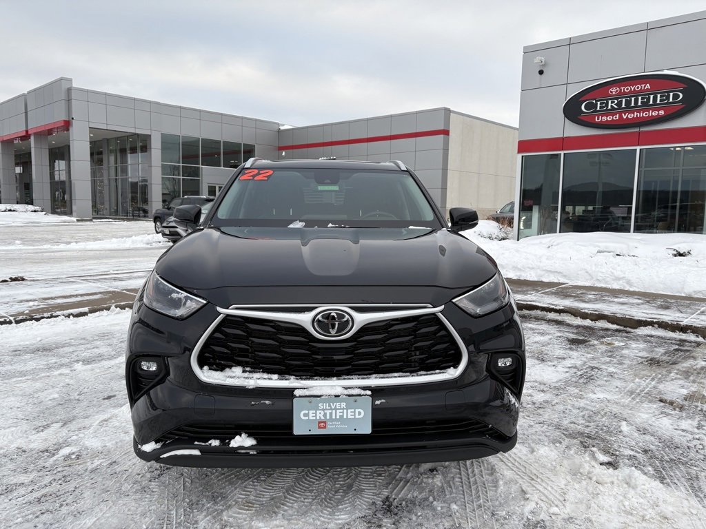 Certified 2022 Toyota Highlander XLE image 6
