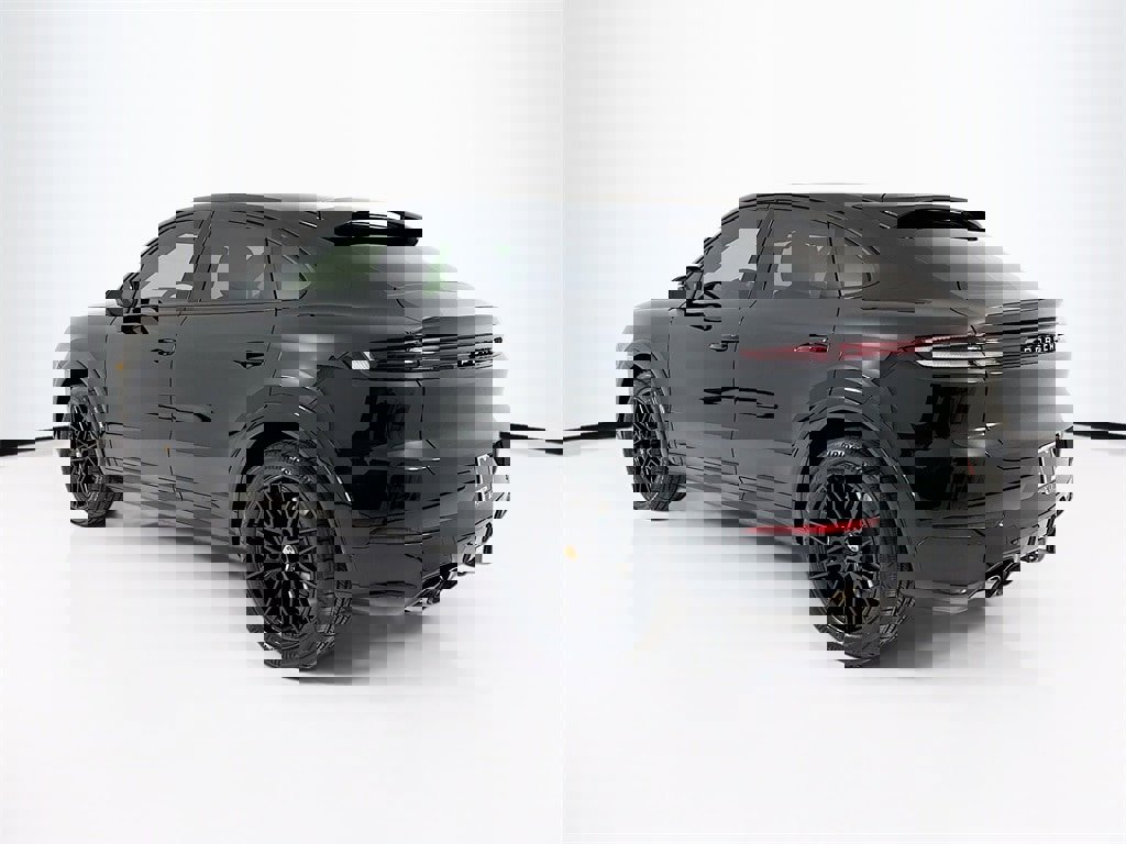 New 2026 Porsche Cayenne image 3