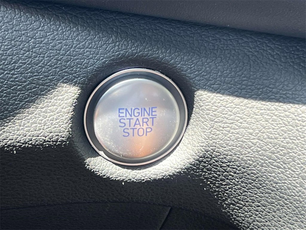 Used 2022 Hyundai Santa Fe SEL w/ Cargo Package image 26