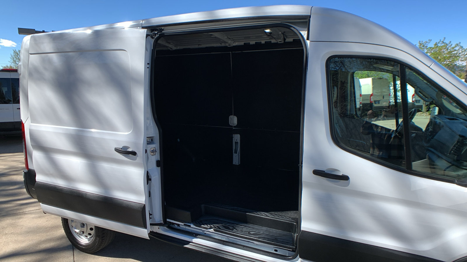 Used 2023 Ford Transit 250 Medium Roof AWD w/ Load Area Protection Package image 23
