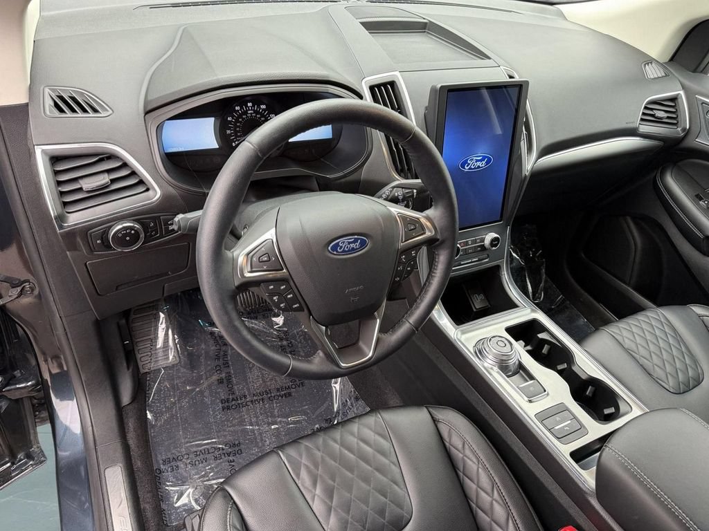 Used 2024 Ford Edge Titanium AWD/4WD image 11