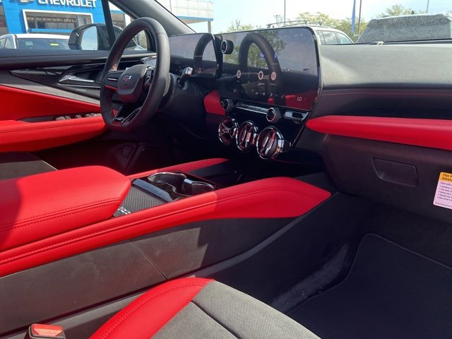 New 2025 Chevrolet Blazer EV RS image 34