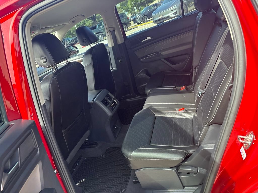 Used 2023 Volkswagen Atlas SE w/ Black Wheel Package FWD image 19