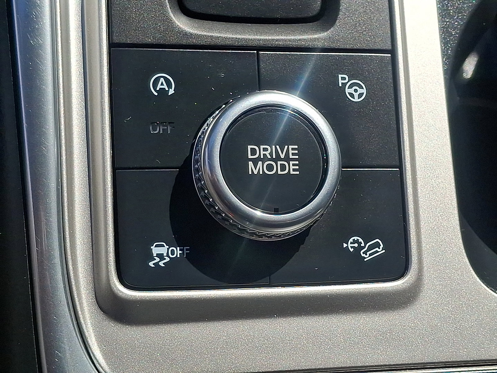 Used 2020 Ford Explorer ST w/ Premium Technology Package AWD/4WD image 26