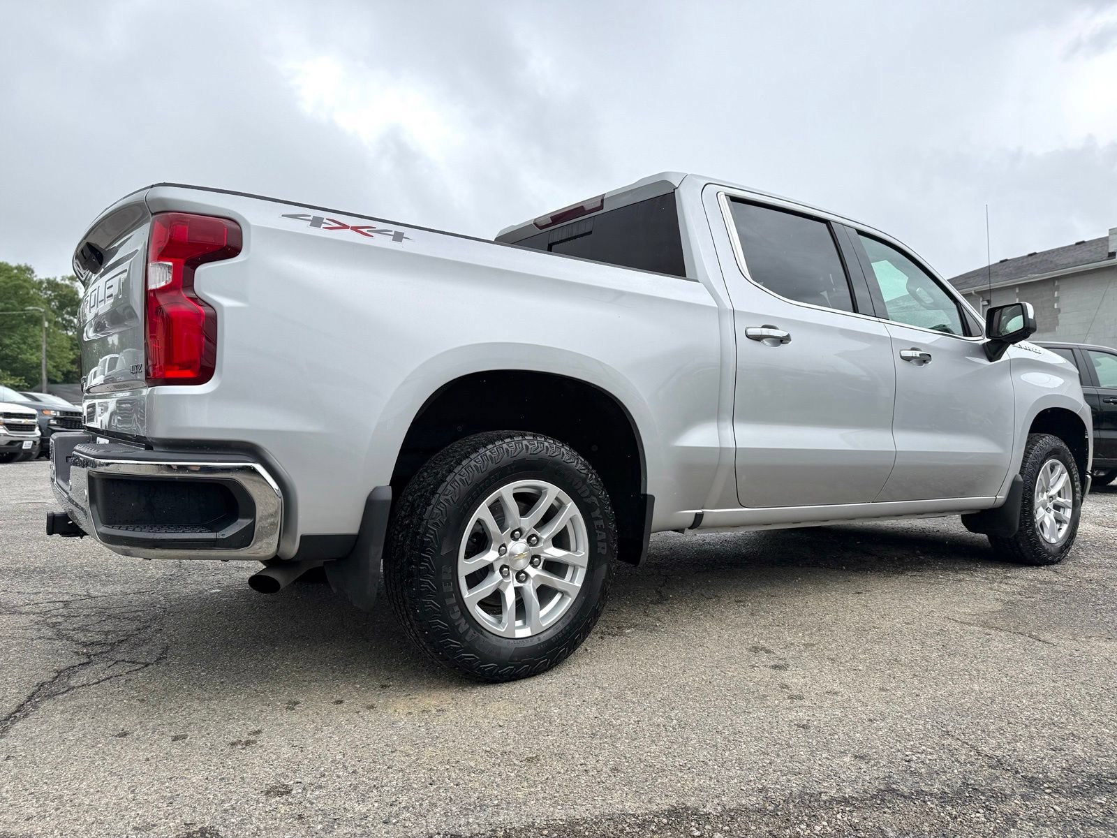 Used 2020 Chevrolet Silverado 1500 LTZ w/ LTZ Plus Package AWD/4WD image 9