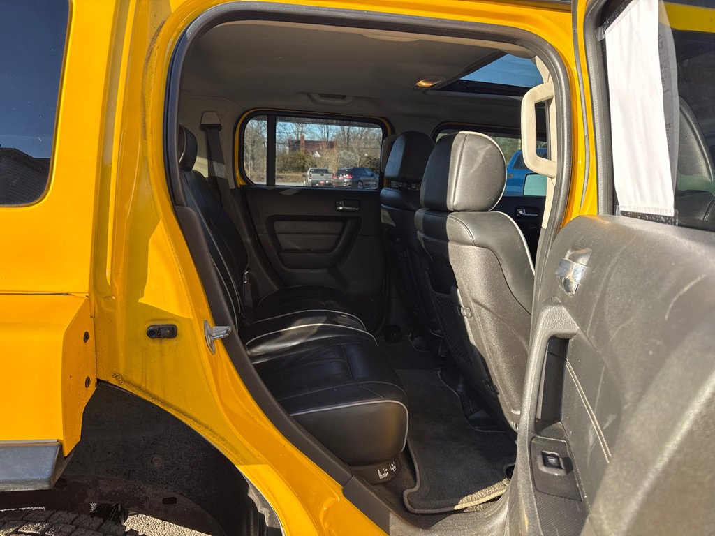 Used 2007 HUMMER H3 image 13