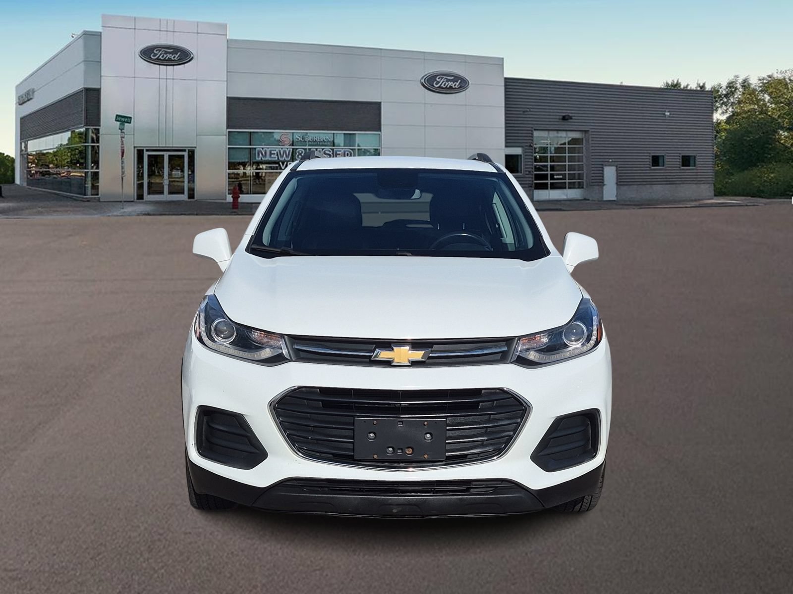 Used 2019 Chevrolet Trax LT w/ LT Convenience Package FWD image 3