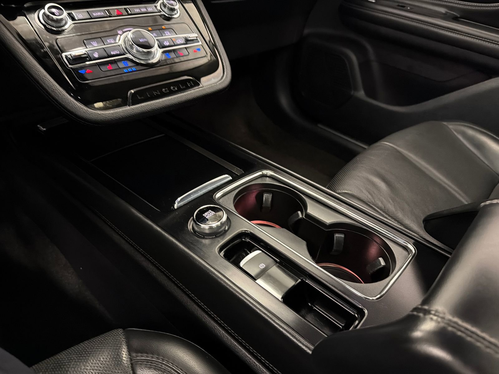 Certified 2022 Lincoln Corsair AWD w/ Premium Package image 29