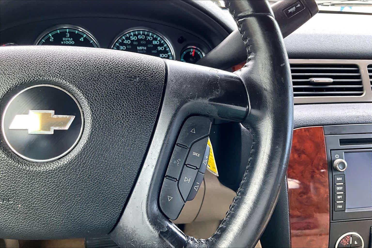 Used 2008 Chevrolet Avalanche LTZ w/ LTZ Preferred Equipment Group RWD image 25
