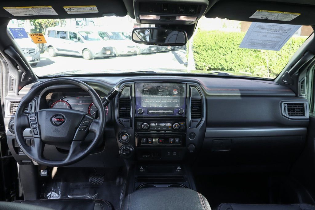 Used 2021 Nissan Titan PRO-4X w/ Pro-4x Convenience Package AWD/4WD image 30