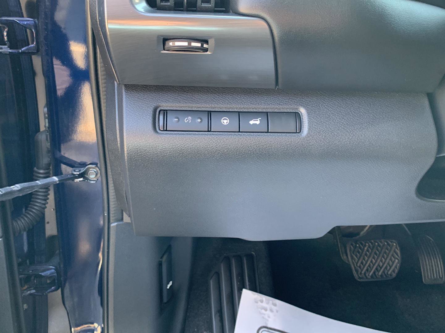 Certified 2022 Nissan Pathfinder SL w/ SL Premium Package image 21