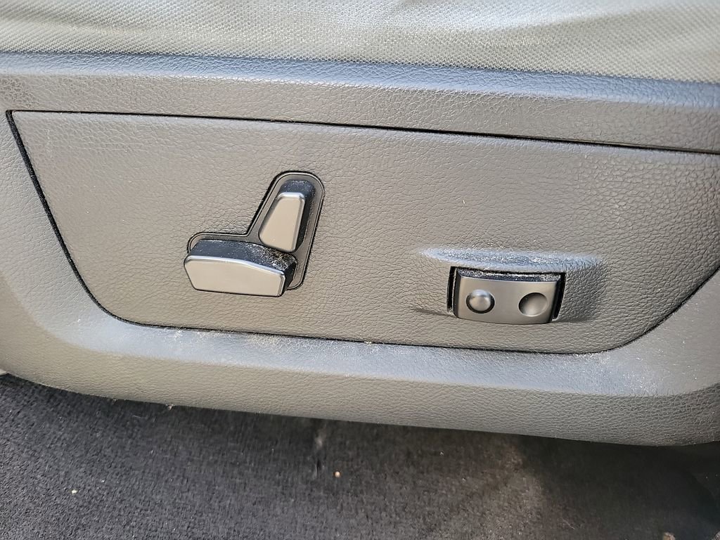 Used 2016 RAM 1500 Big Horn image 12