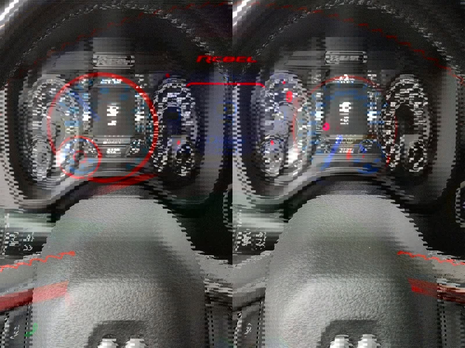 Used 2019 RAM 1500 Rebel image 33