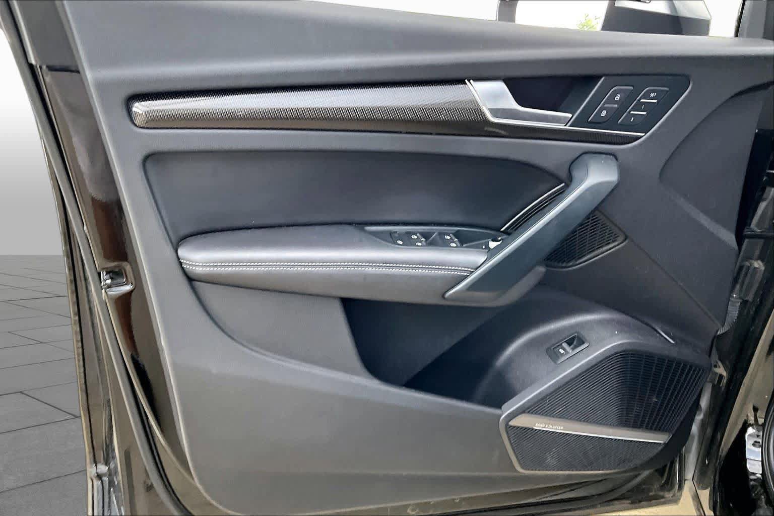 Used 2018 Audi SQ5 Prestige w/ Prestige Package AWD/4WD image 19