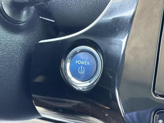 Used 2017 Toyota Prius One FWD image 16