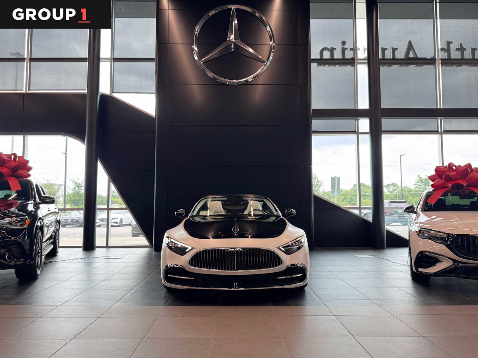 New 2026 Mercedes-Benz Maybach SL 680 image 1