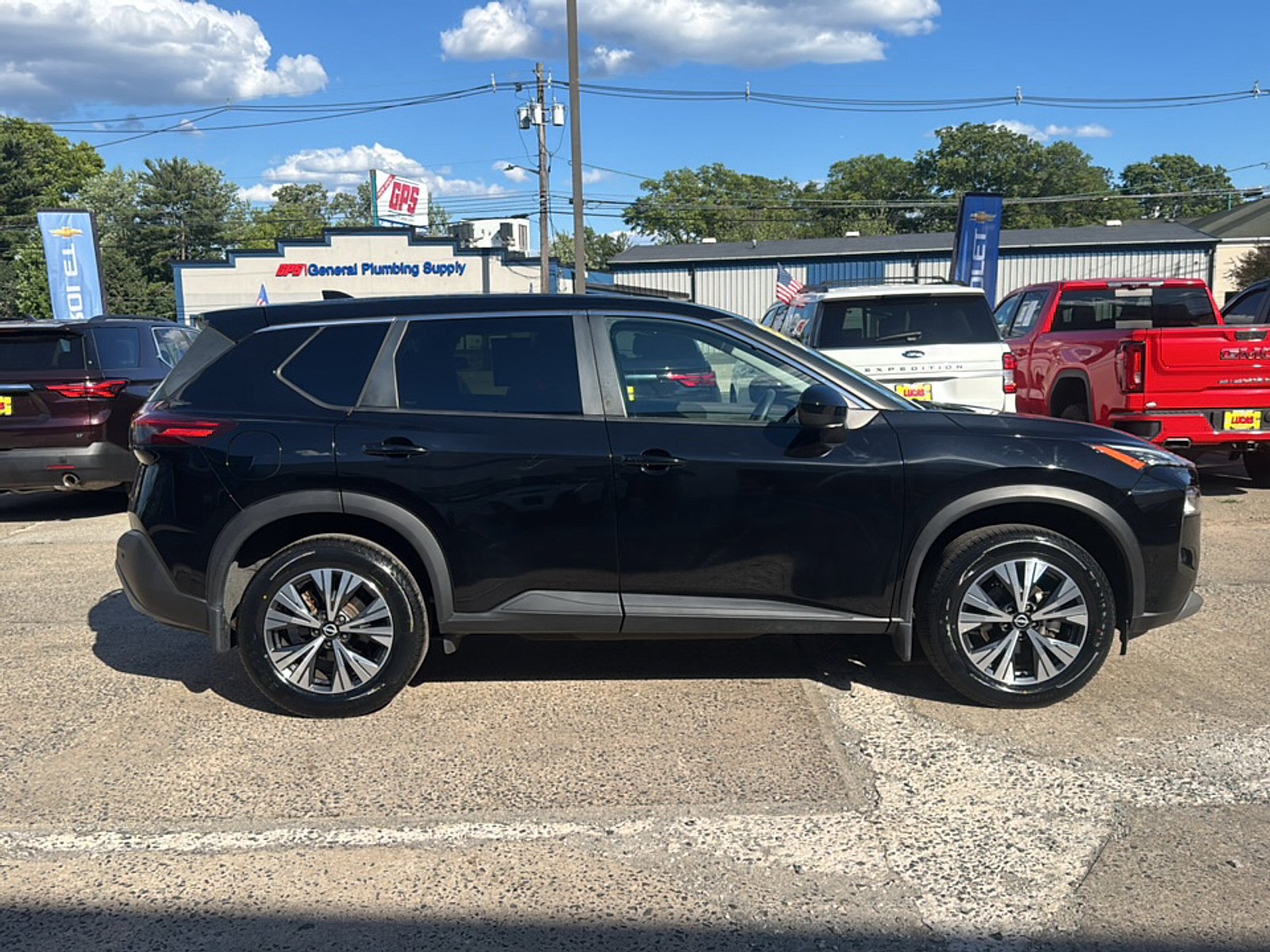 Used 2023 Nissan Rogue SV AWD/4WD image 9