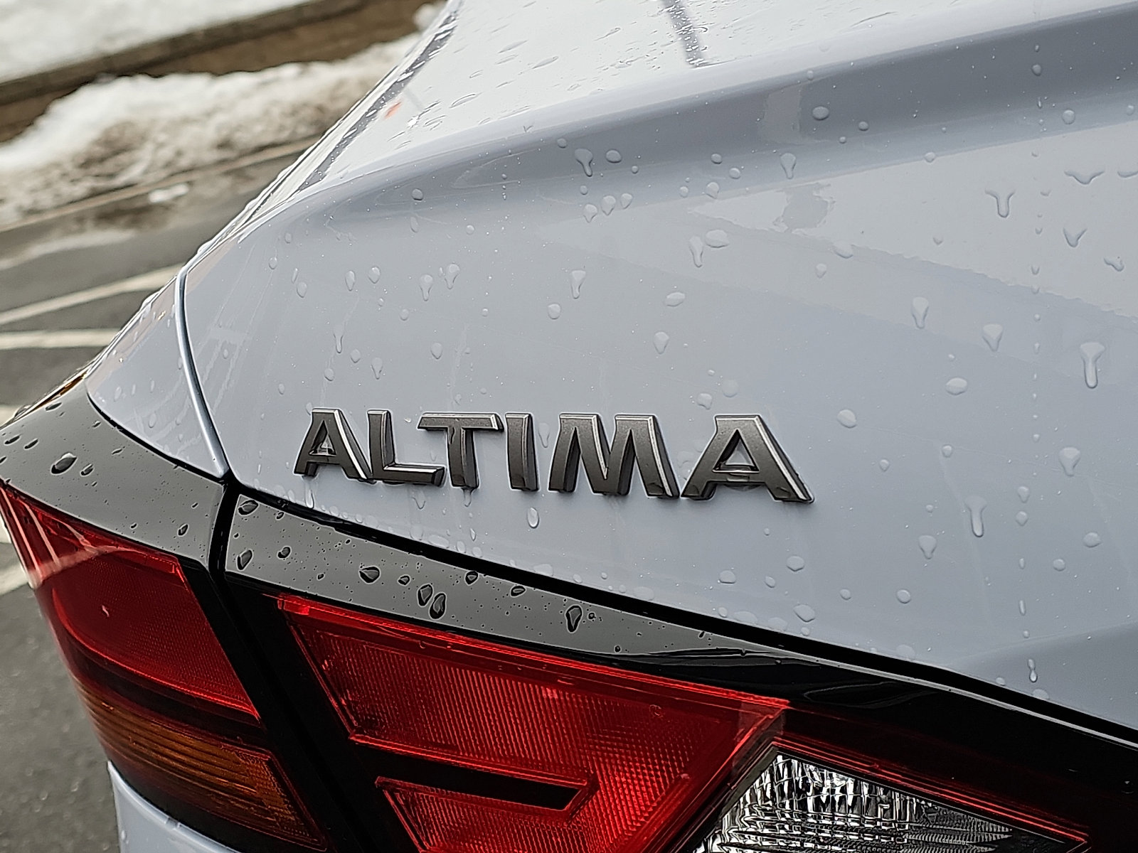Used 2025 Nissan Altima 2.5 SR AWD/4WD image 30