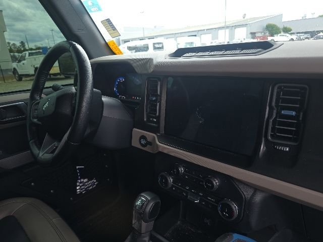 Used 2022 Ford Bronco Wildtrak AWD/4WD image 10