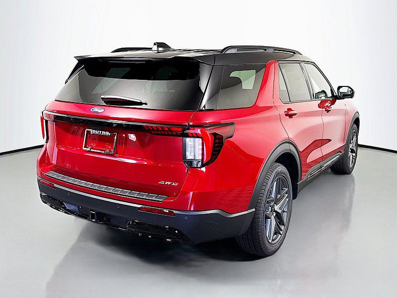 New 2025 Ford Explorer ST-Line w/ Premium Package AWD/4WD image 7