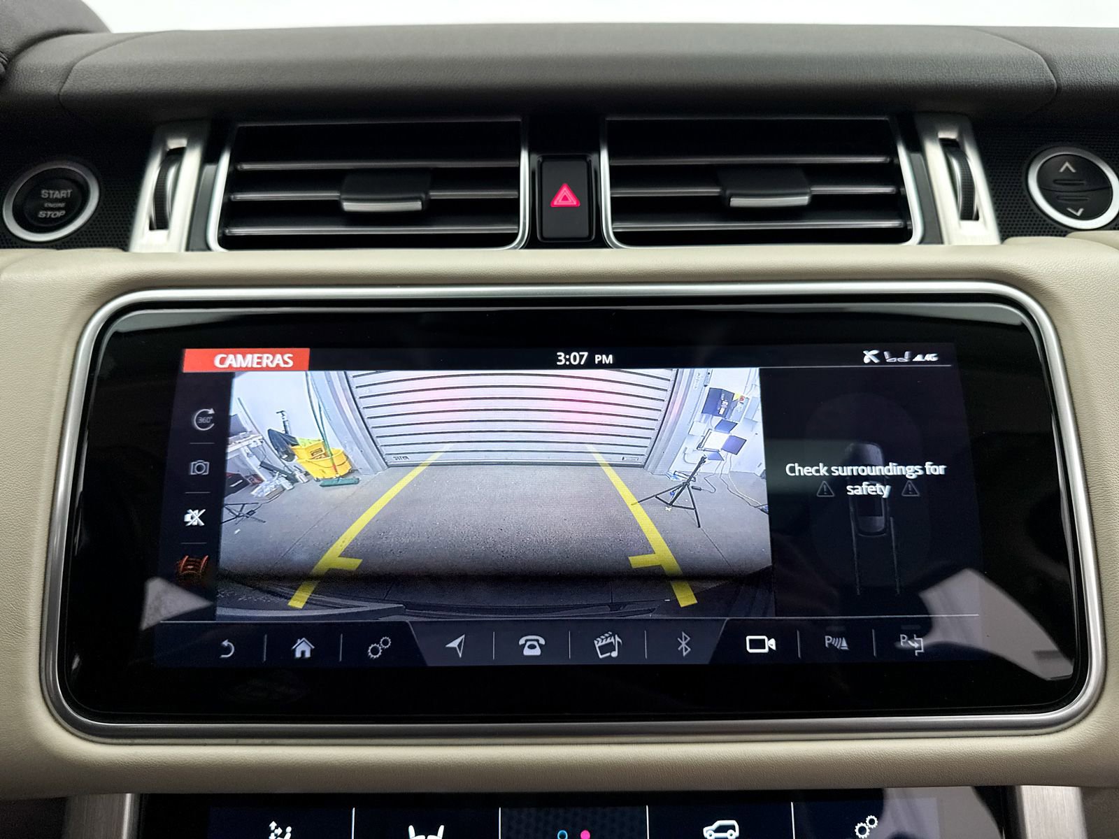 Used 2021 Land Rover Range Rover P525 Westminster Edition LWB image 9