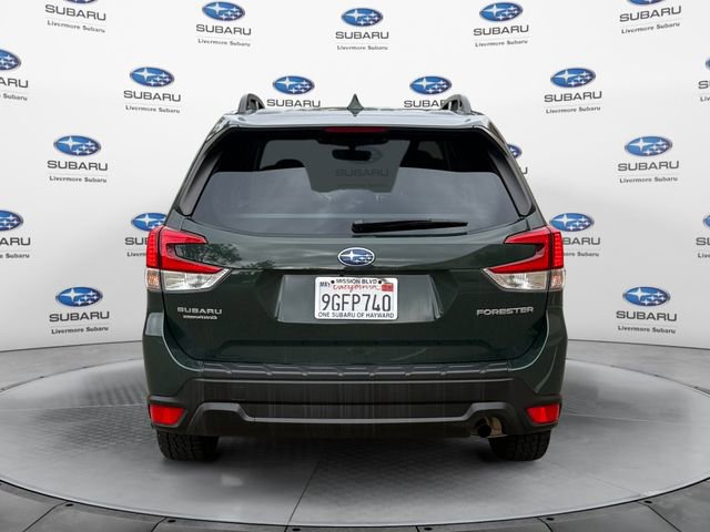 Used 2023 Subaru Forester Premium image 5